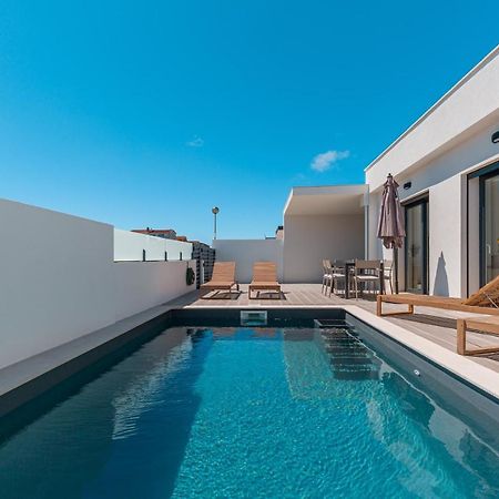 Villa Tapisco With Private Pool Лорінян Екстер'єр фото