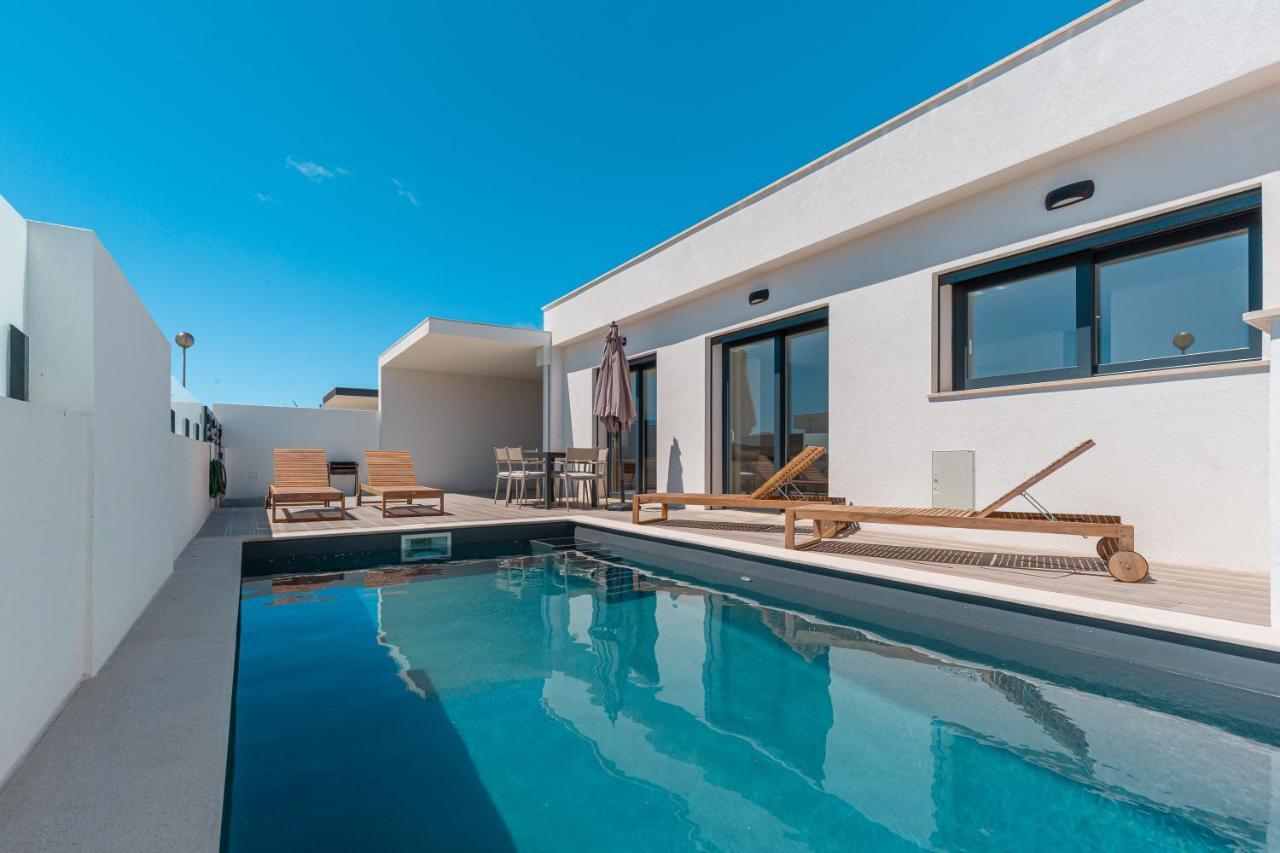 Villa Tapisco With Private Pool Лорінян Екстер'єр фото